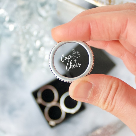 ✨2/$30 ❄️Avon Chic Stackable Ring Set + free gift! - Picture 3 of 9